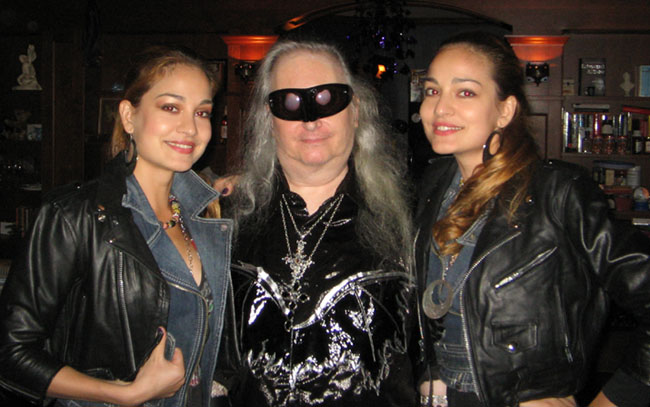 Jim Steinman with the Indiggo Twins